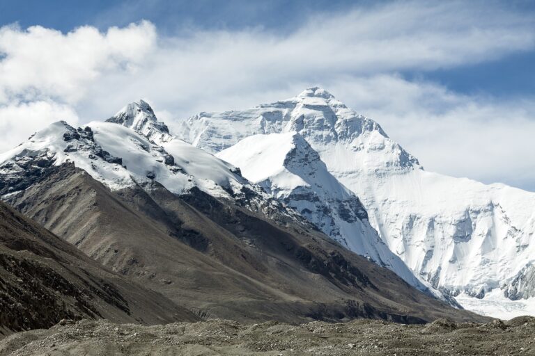 From Lukla to Lhotse Documenting the Diverse Beauty of the Everest Base Camp Trail